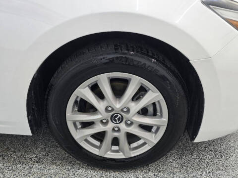 2017 Mazda MAZDA3 Sport