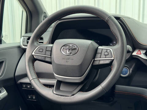 2024 Toyota Sienna XSE 7-Passenger