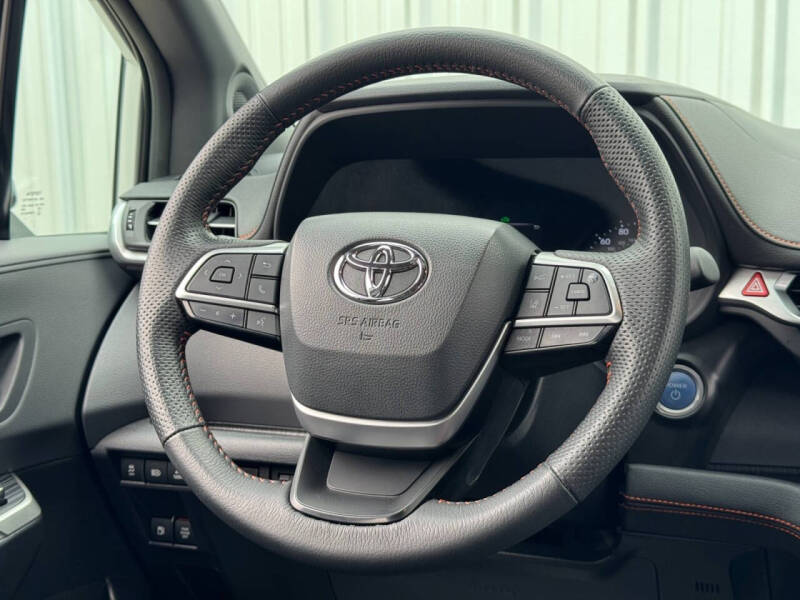 2024 Toyota Sienna XSE 7-Passenger