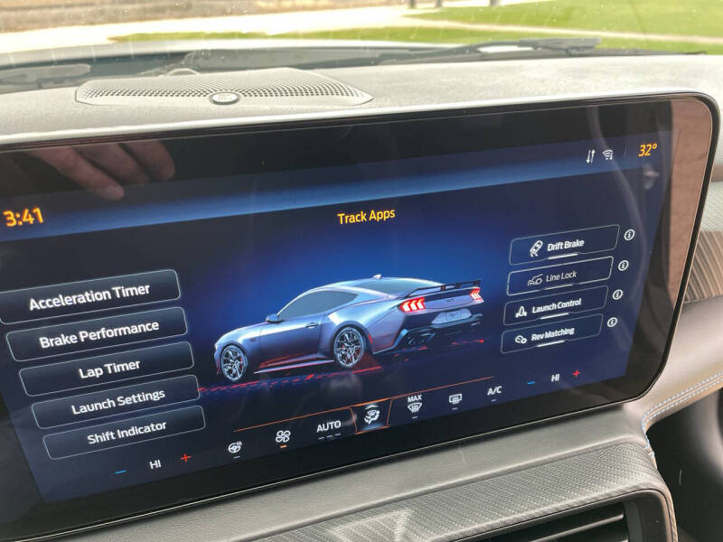 2024 Ford Mustang Dark Horse