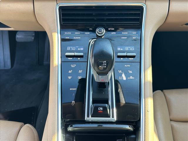 2022 Porsche Panamera