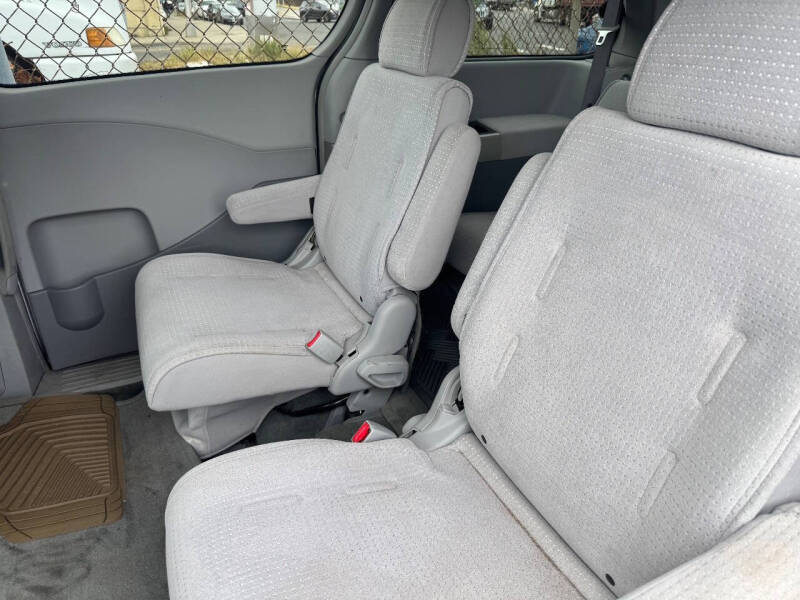 2004 Nissan Quest 3.5 SL