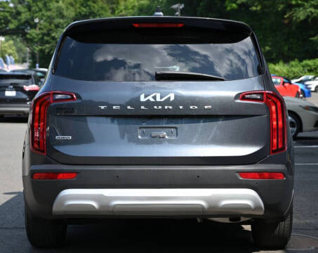 2022 Kia Telluride LX