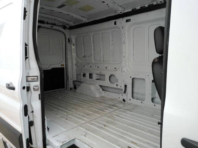 2024 Ford Transit 250