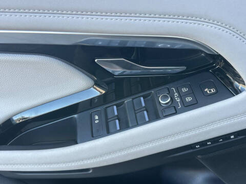 2022 Land Rover Range Rover Evoque P250 R-Dynamic SE