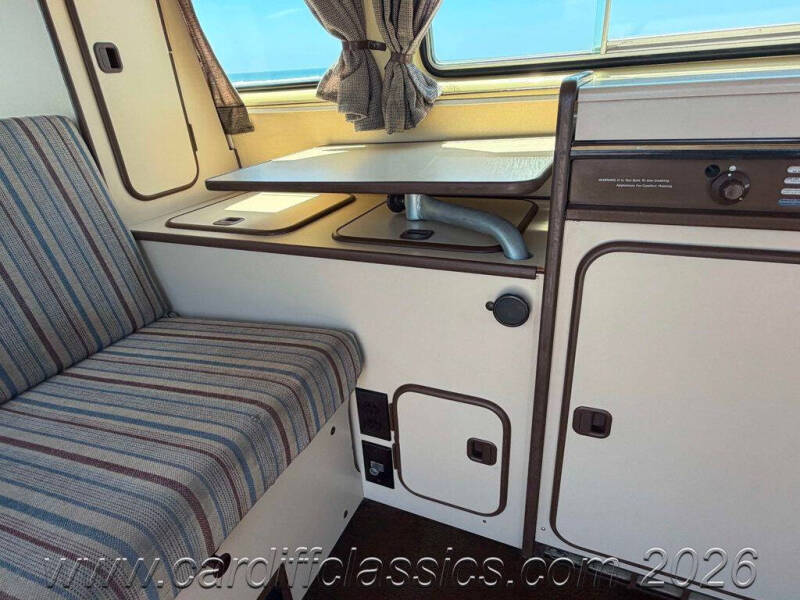 1984 Volkswagen Vanagon Camper