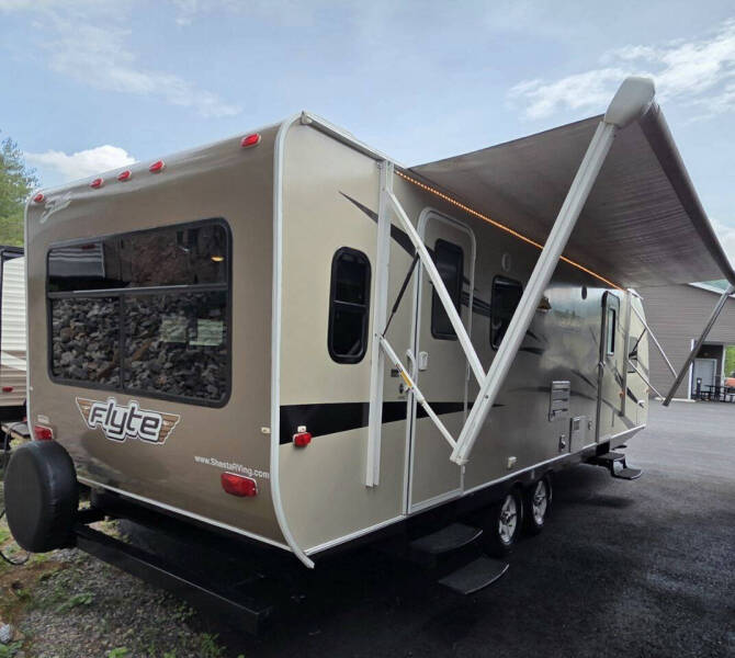 2016 Forest River Shasta Flyte