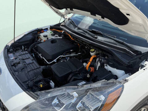 2020 Ford Escape Hybrid Titanium