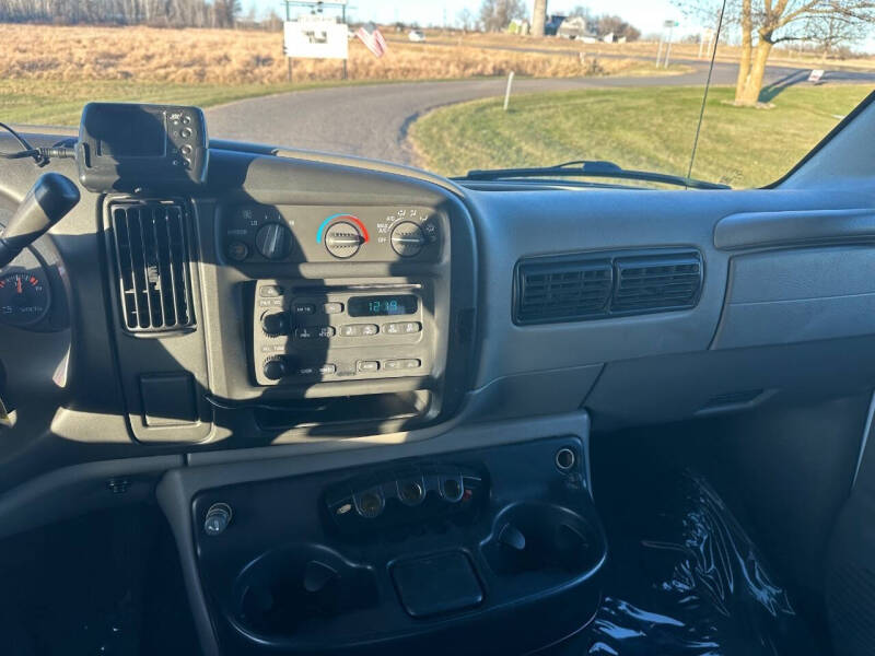 2001 Chevrolet Express 3500