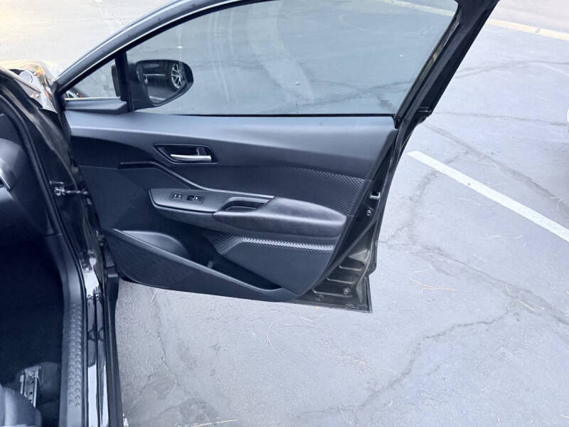 2018 Toyota C-HR XLE