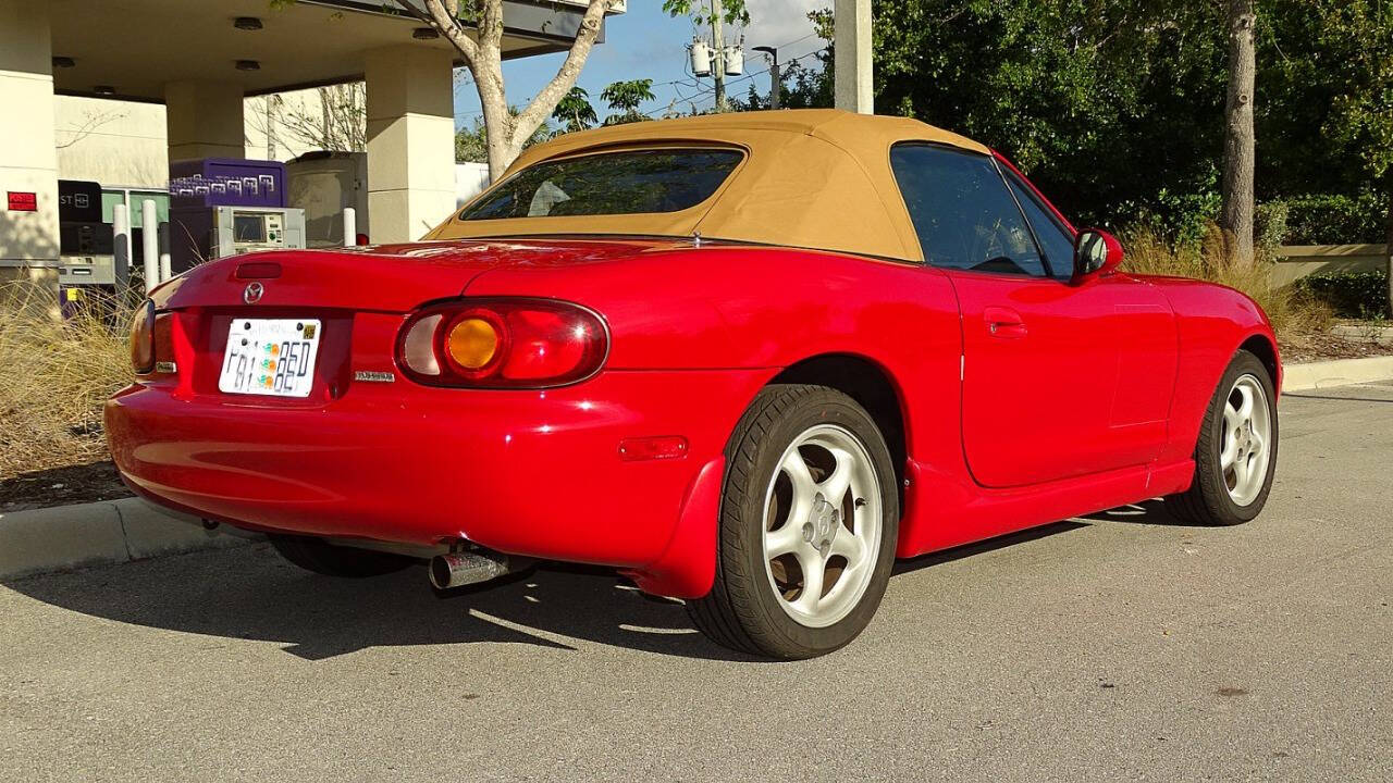 2000 Mazda MX-5 Miata 6