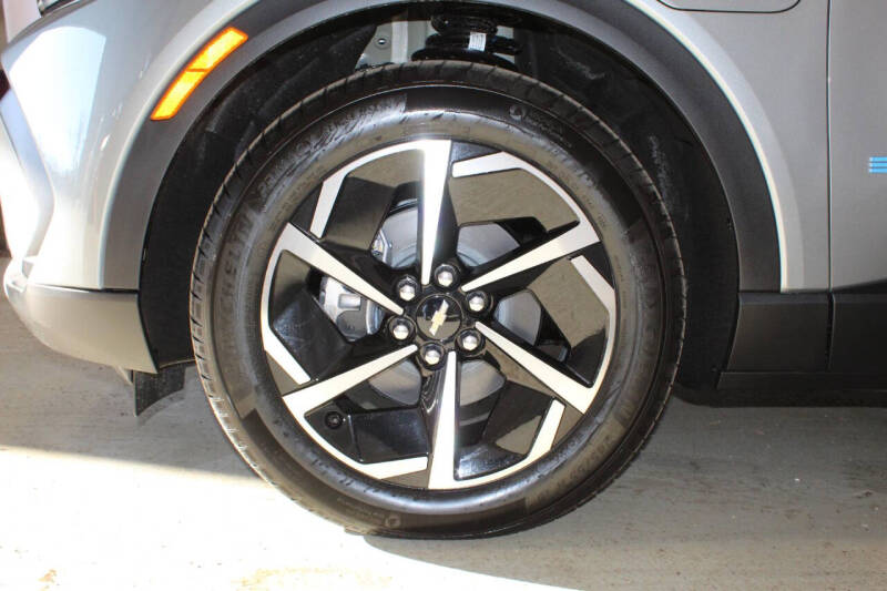 2026 Chevrolet Equinox EV LT 2