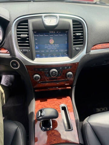 2014 Chrysler 300
