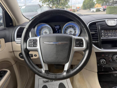 2012 Chrysler 300 Limited