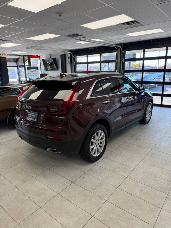2023 Cadillac XT4 Luxury