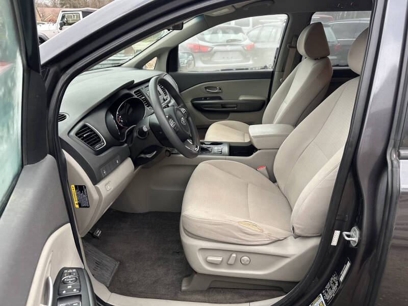 2016 Kia Sedona LX