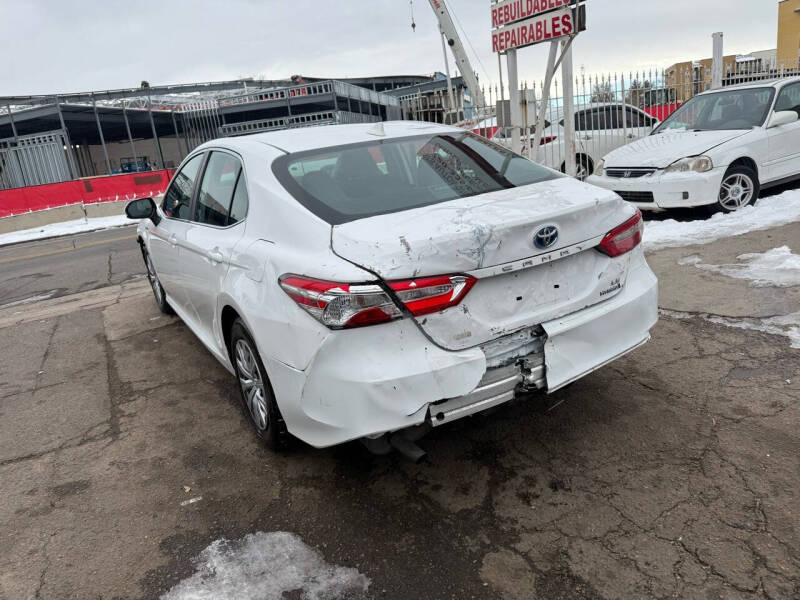 2019 Toyota Camry Hybrid LE