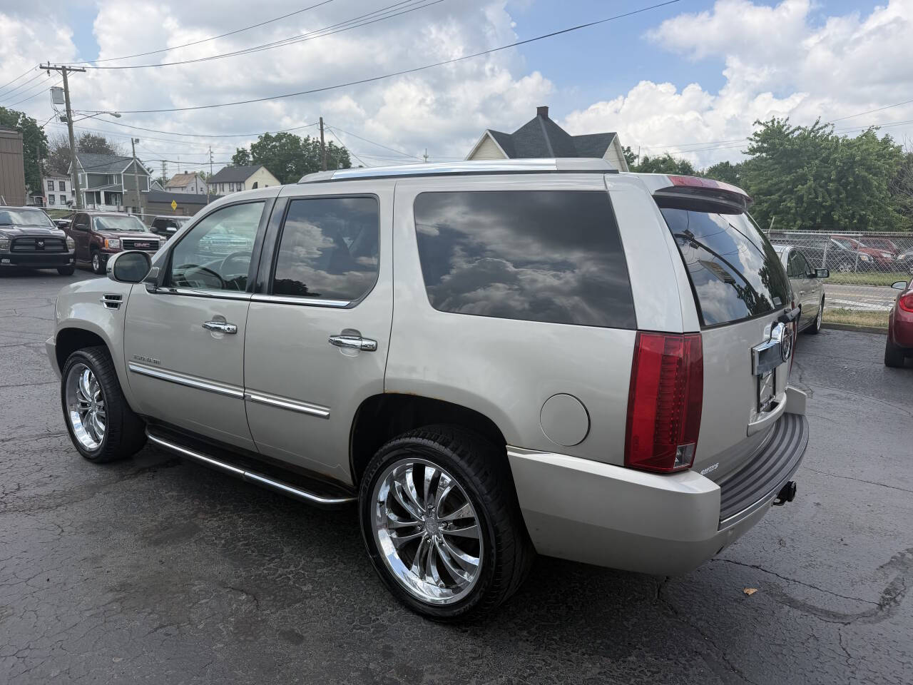 Champagne 2007 Cadillac Escalade Base AWD 4dr SUV 2