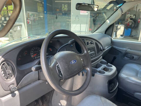 2003 Ford E-Series E-250