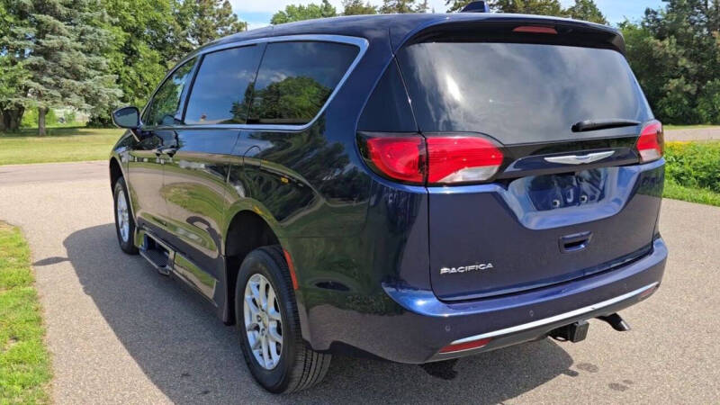 2020 Chrysler Pacifica Touring
