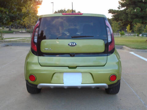 2018 Kia Soul +
