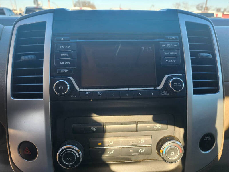 2017 Nissan Frontier SV V6