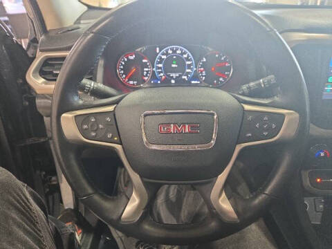 2022 GMC Acadia Denali