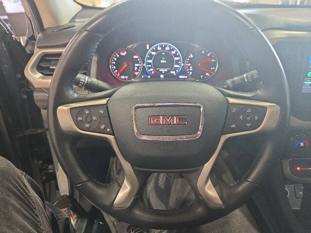 2022 GMC Acadia Denali