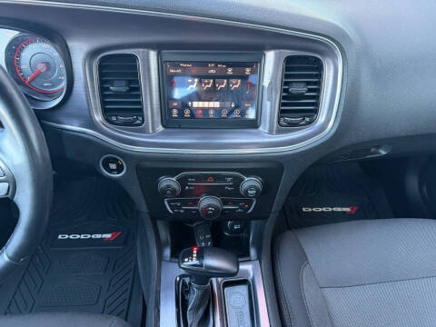 2018 Dodge Charger SXT