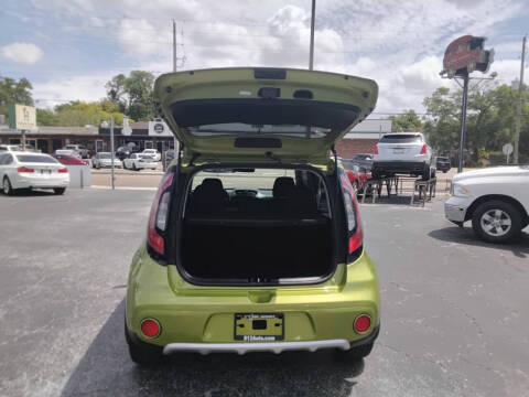 2017 Kia Soul +
