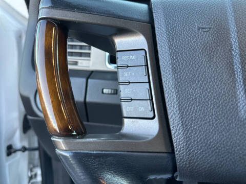 2014 Lincoln Navigator