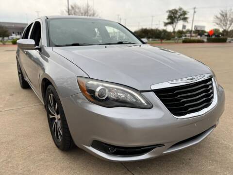 2013 Chrysler 200 for sale at AWESOME CARS LLC in Austin TX