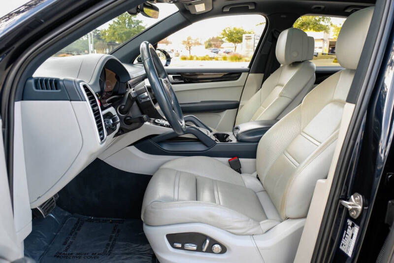 2019 Porsche Cayenne S