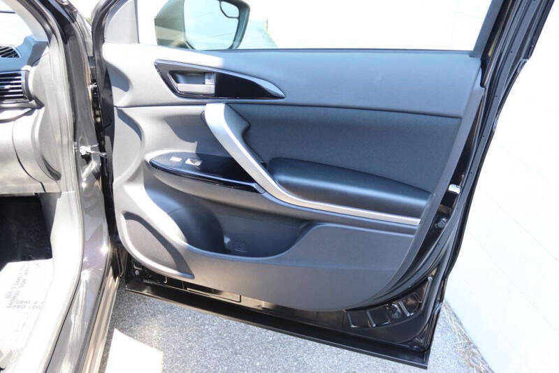 2025 Mitsubishi Eclipse Cross LE