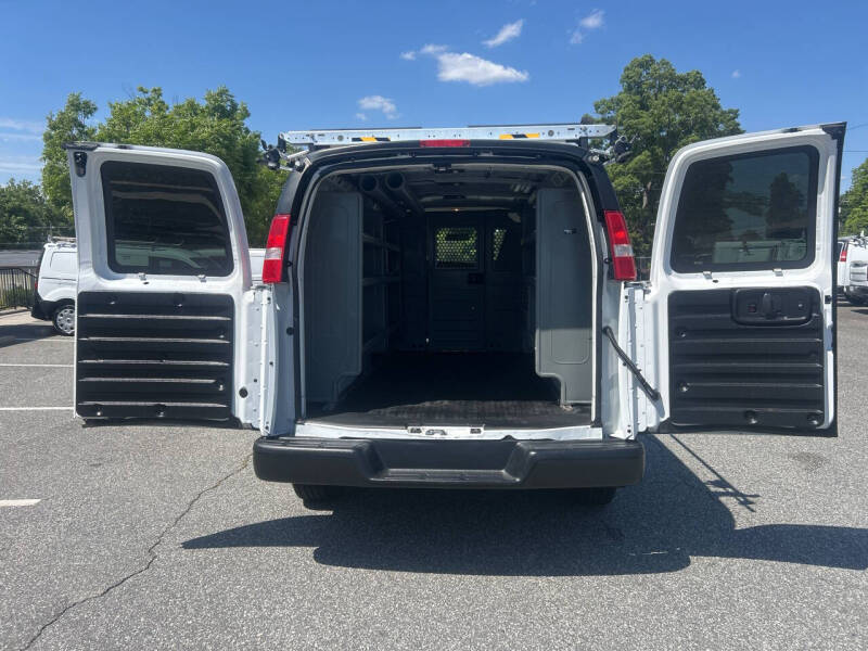 2017 Chevrolet Express 2500