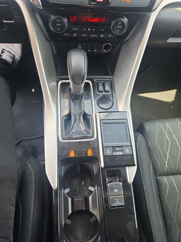 2020 Mitsubishi Eclipse Cross SE