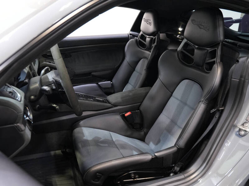 2023 Porsche 718 Cayman GT4 RS