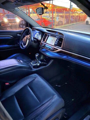 2016 Toyota Highlander Limited