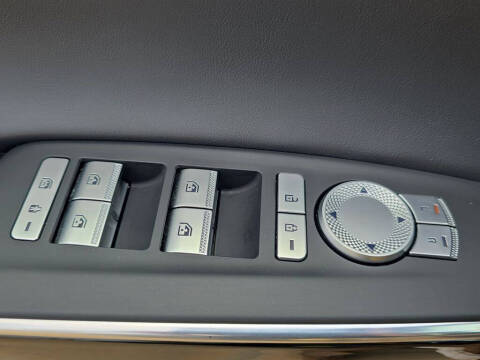 2025 Genesis GV70 2.5T Standard