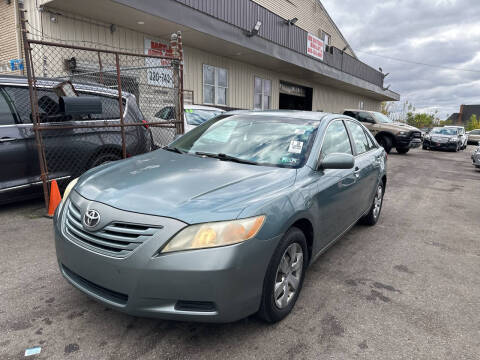 2009 Toyota Camry for sale at Six Brothers Mega Lot in Youngstown OH