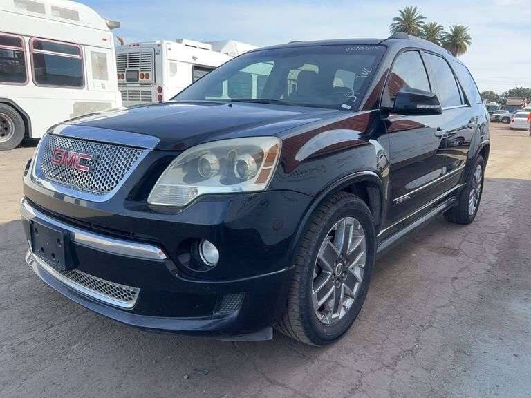 2011 GMC Acadia Denali