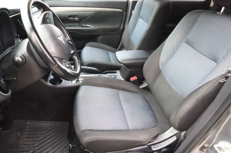 2014 Mitsubishi Outlander SE