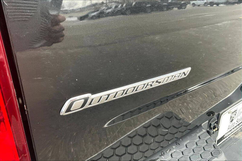 2017 RAM 1500 SLT