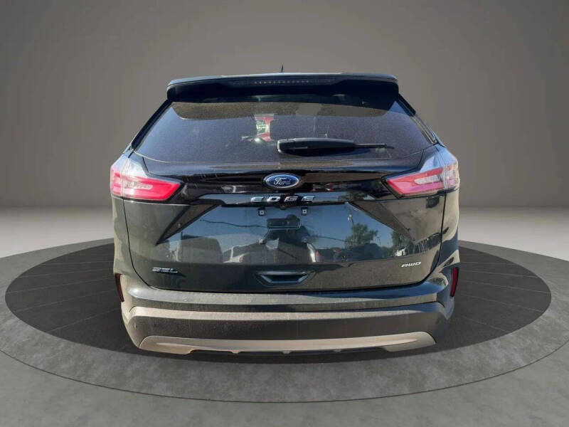 2022 Ford Edge