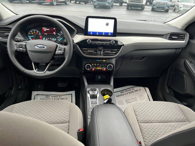 2022 Ford Escape SE