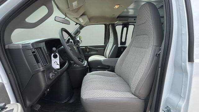 2026 Chevrolet Express 2500