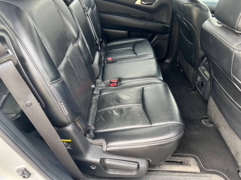 2018 Nissan Pathfinder Platinum