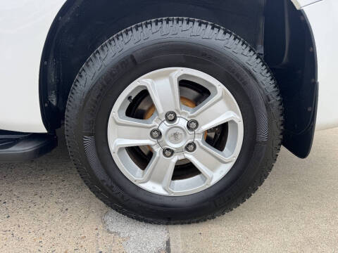 2018 Toyota Sequoia SR5