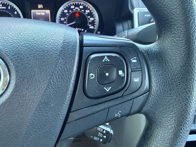 2016 Toyota Camry LE