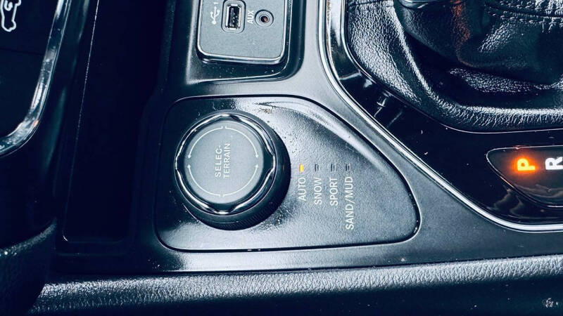 2020 Jeep Cherokee Altitude